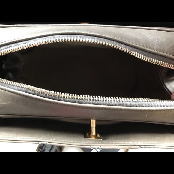 Additional photos of CHANEL Zip Shopping Bag NWT - Picture 5 of 8